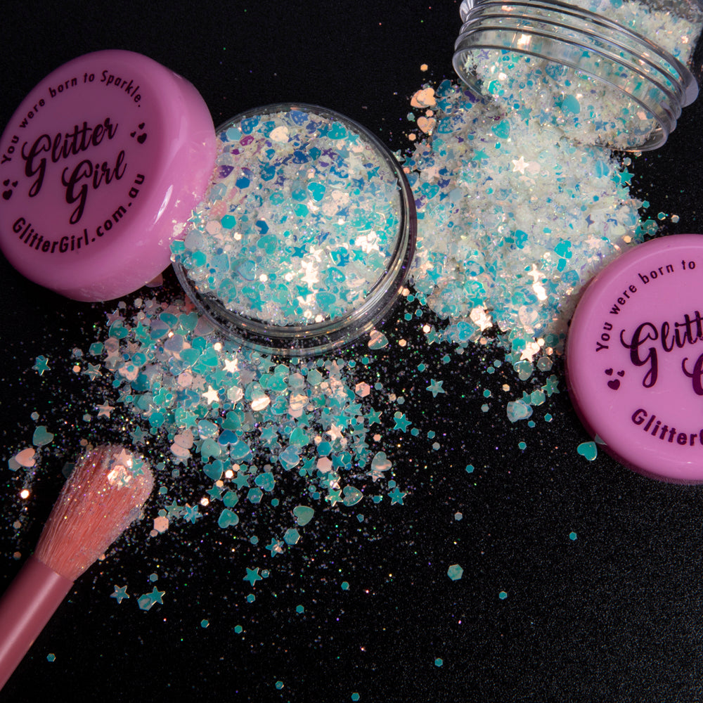 Glow in the dark glitter for festivals and parties