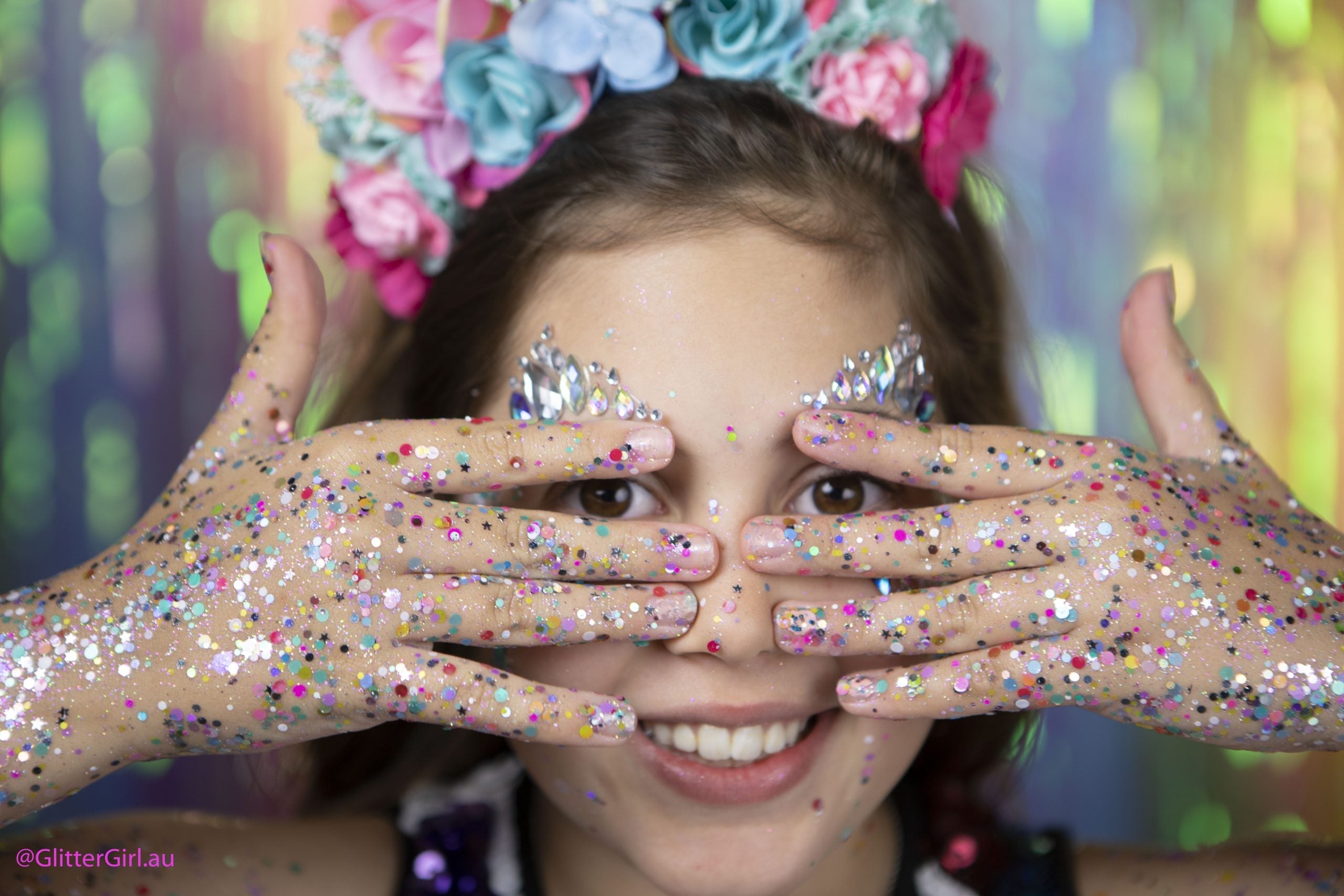 9yo girl’s glitter idea makes $350k in a year
