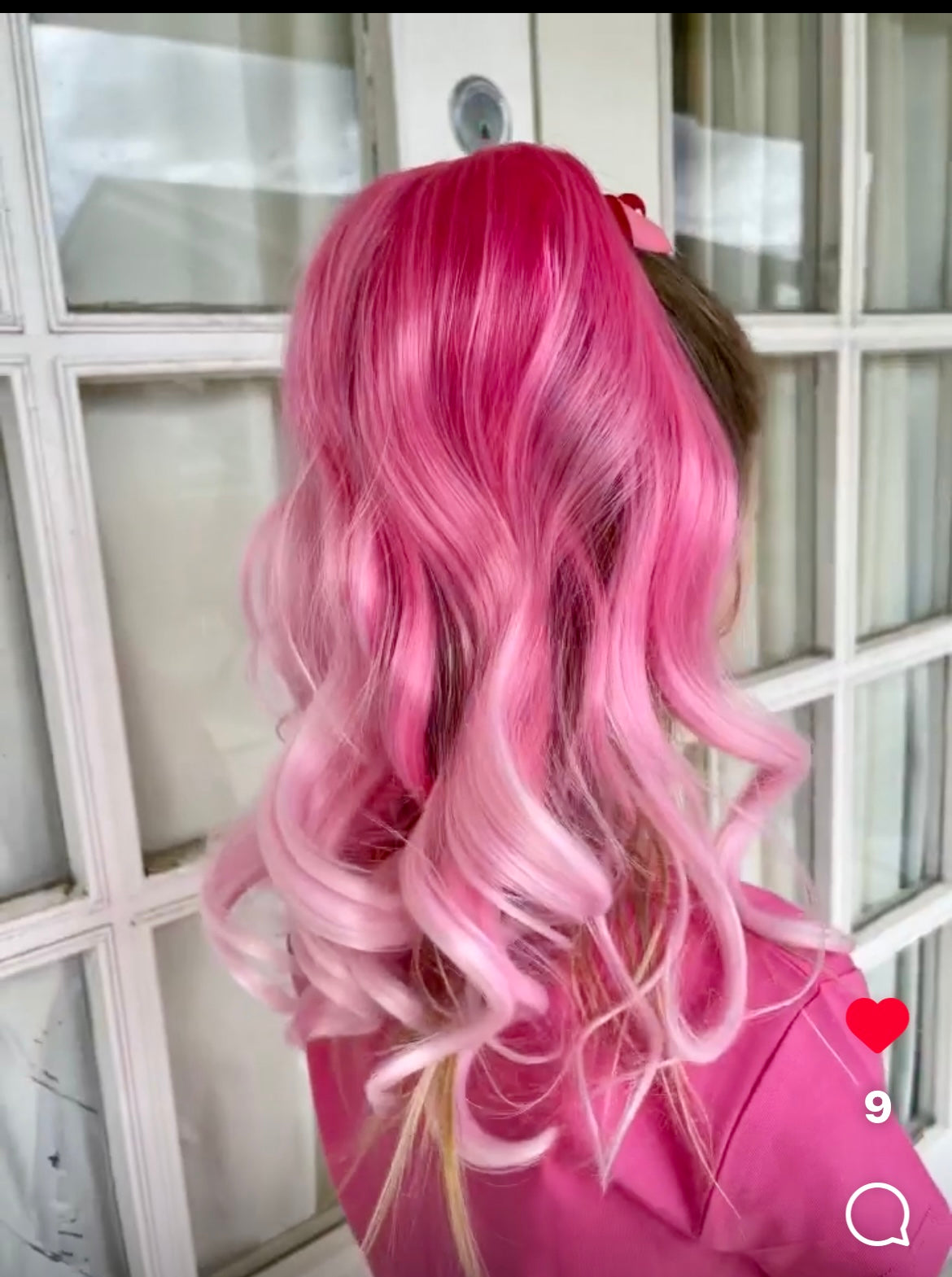 pink ponytail