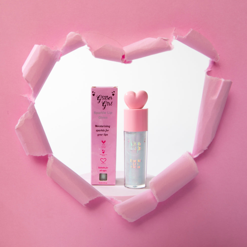 Natural lip gloss look for teens, adding a touch of hydration and sparkle to everyday makeup. Blue glitter-infused lip gloss for a unique look