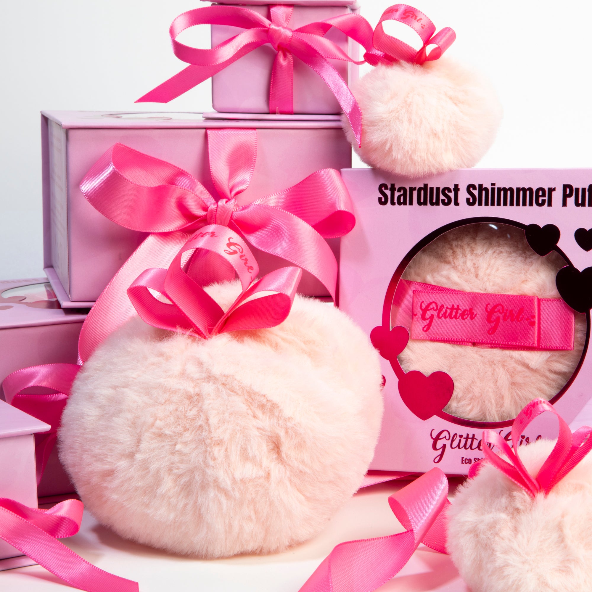 Glitter Girl Stardust Shimmer Puff model wearing soft body shimmer glow