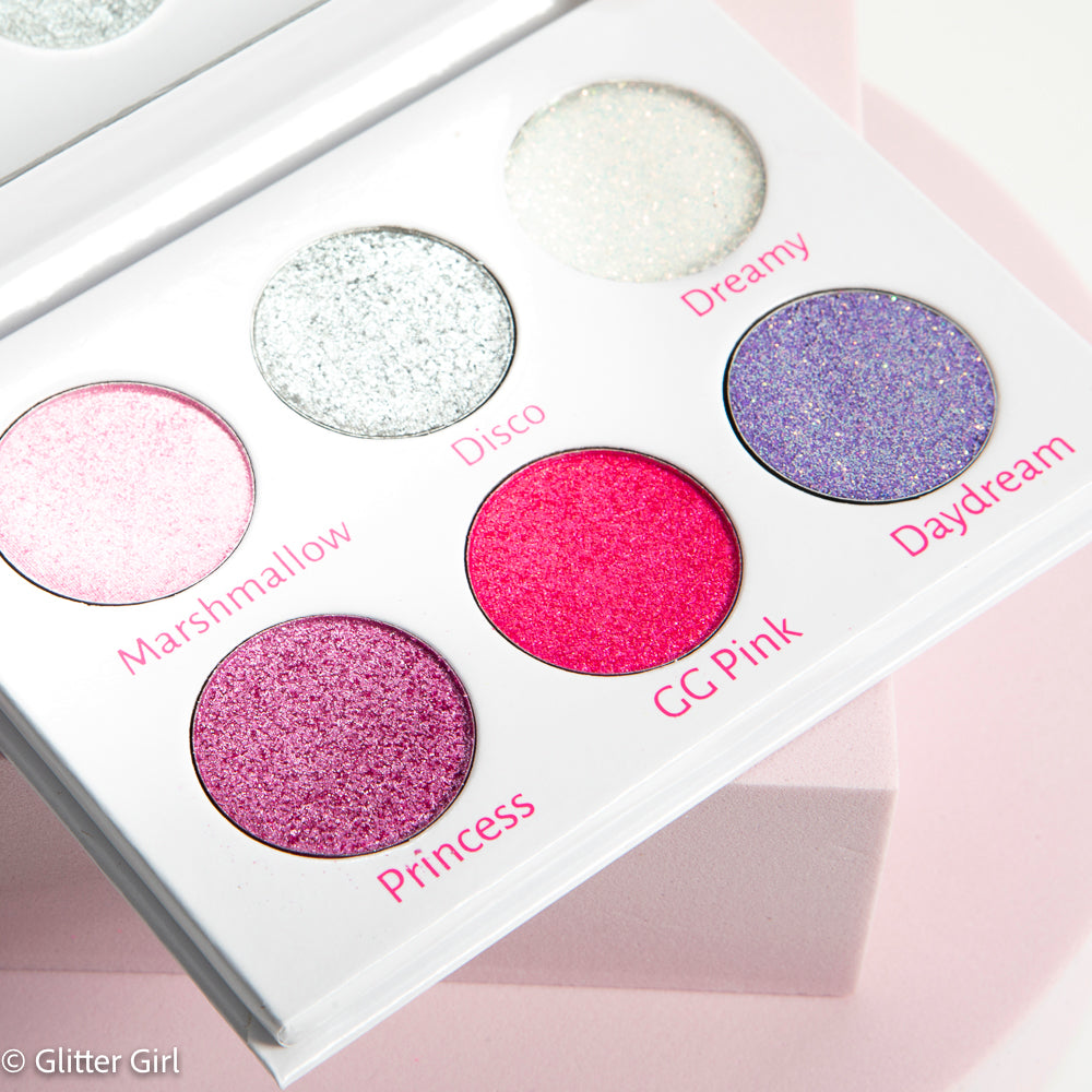 Perfect glitter makeup for teens – an easy-to-use pink eyeshadow palette