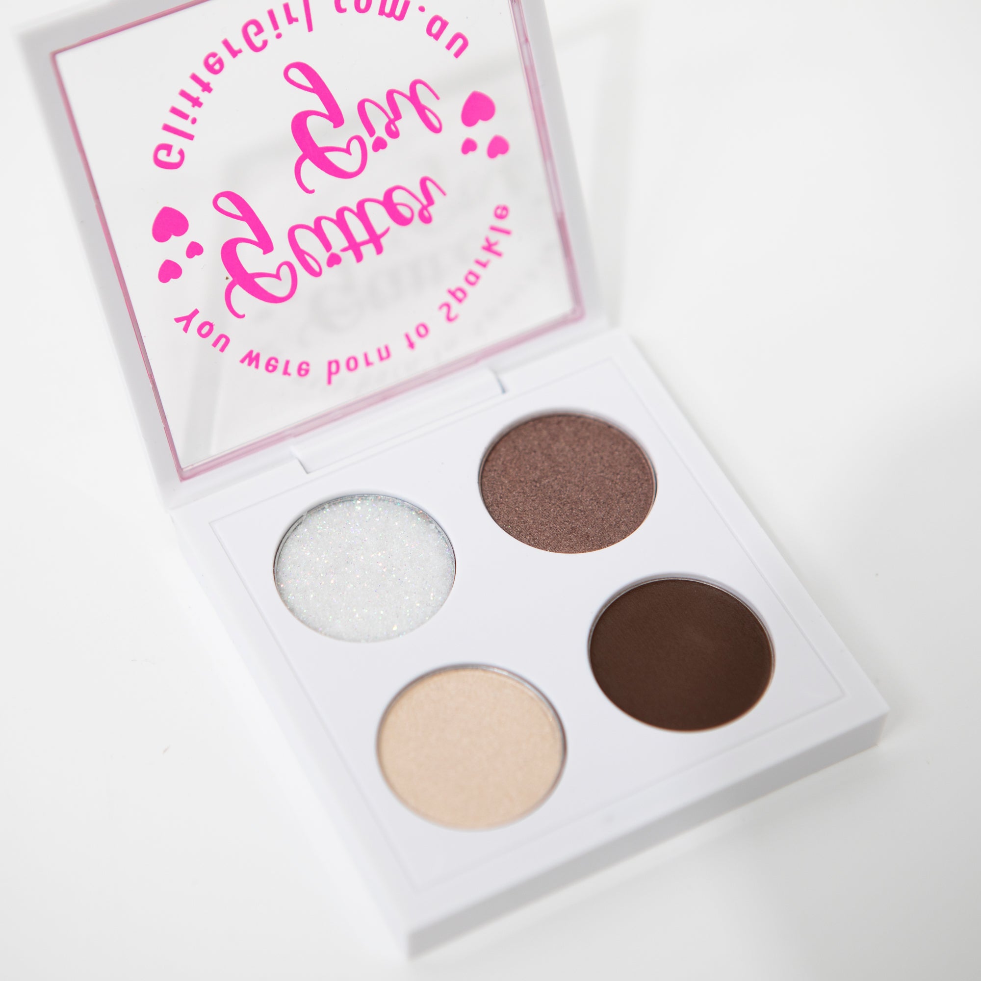 Cinnamon Sparkle Palette – A warm-toned eyeshadow palette with rich, blendable shimmer and matte shades